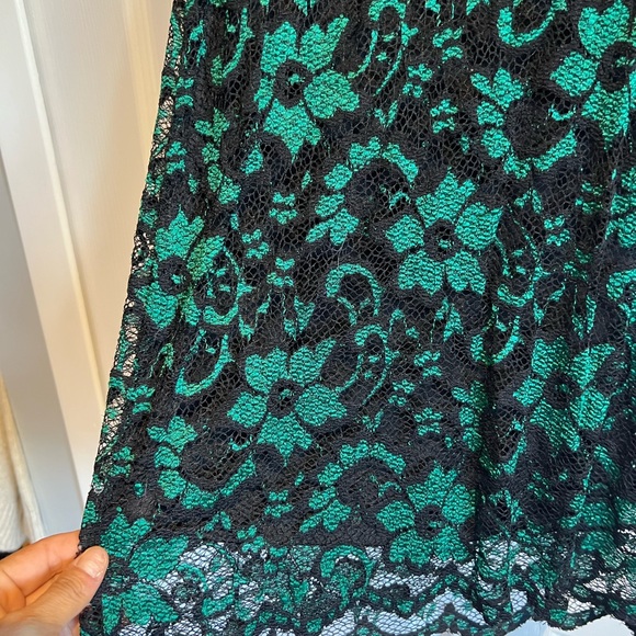 Black and Green Lace Dress - Picture 6 of 6